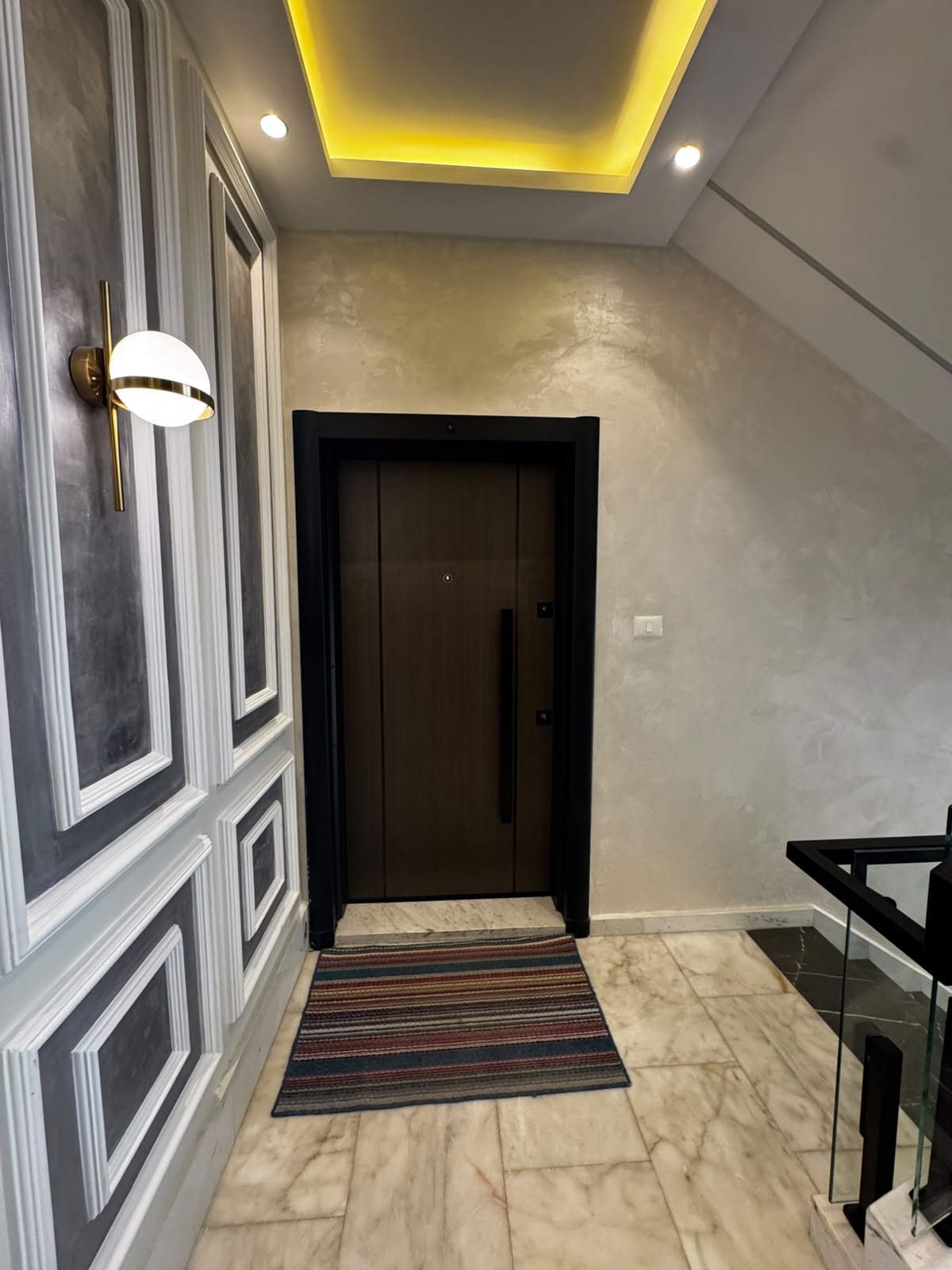 شقة فاخرة للإيجار قرب Sufayfah Village – 200م² | طابق أول